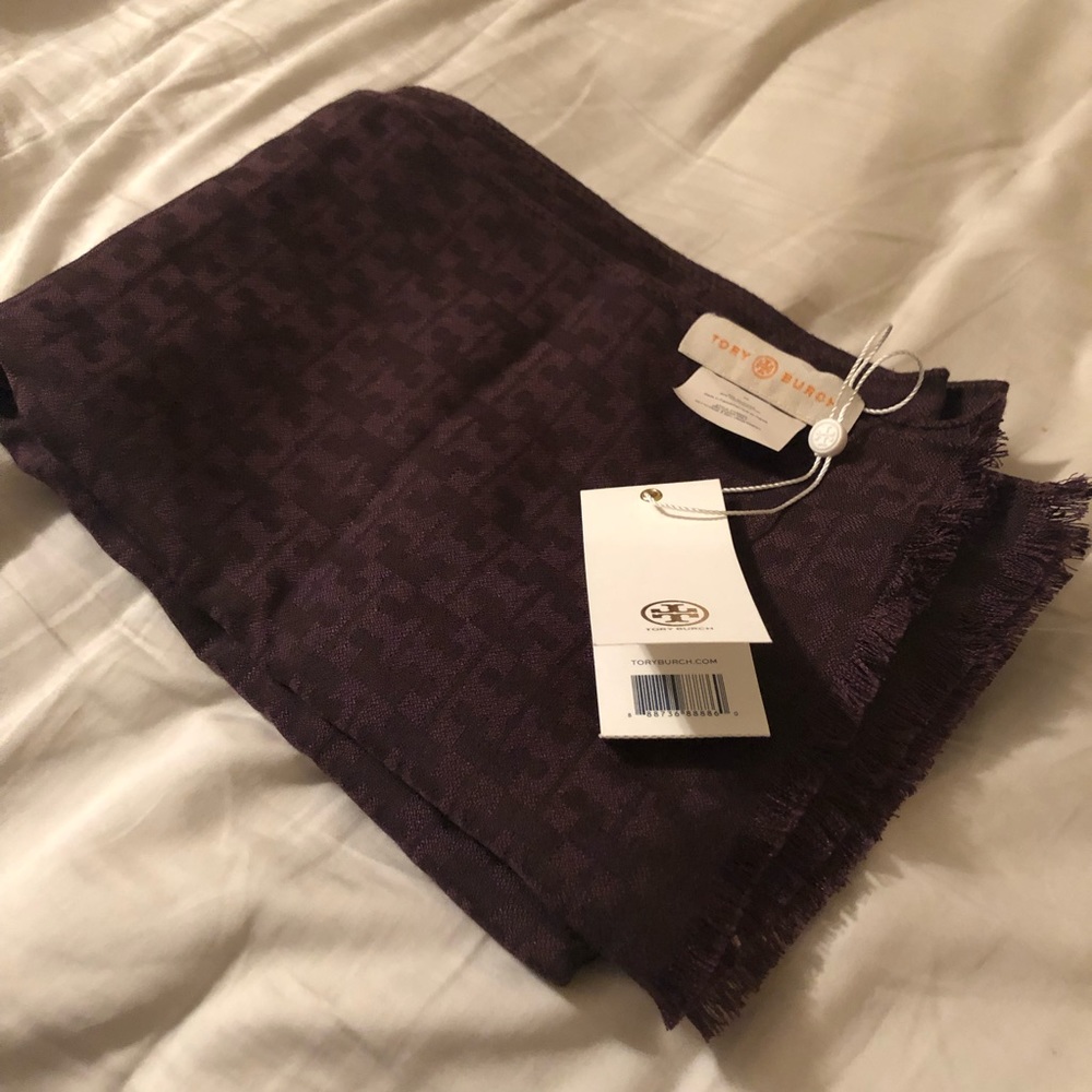 New Tory Burch Scarf with tag